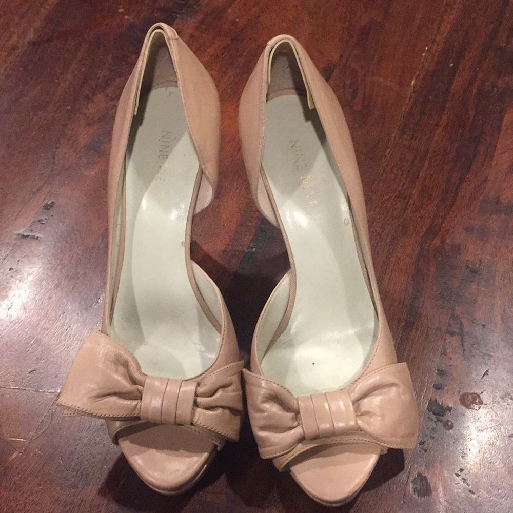 Nine West peep toe heels with bow